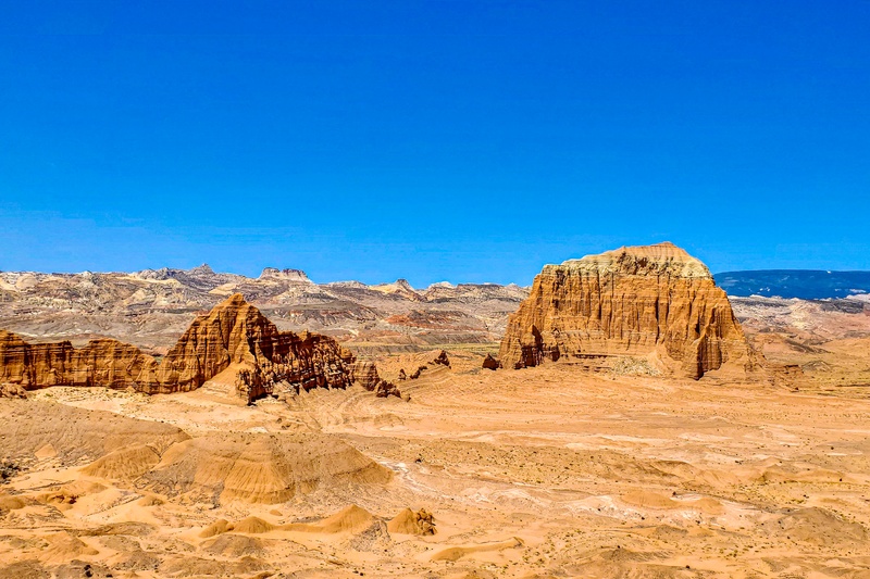 Lower South Desert Overlook