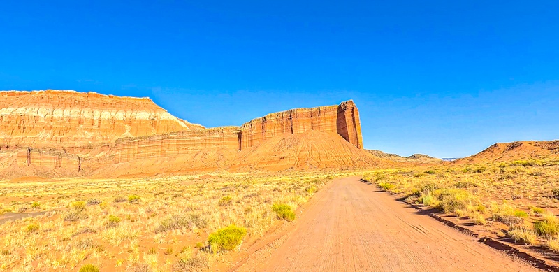 Cathedral Valley Loop