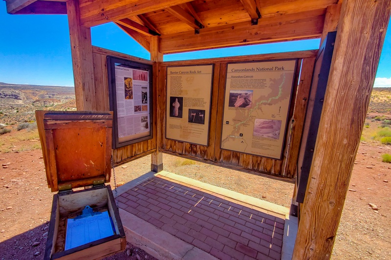 Au d&eacute;part de Horseshoe Canyon Trail