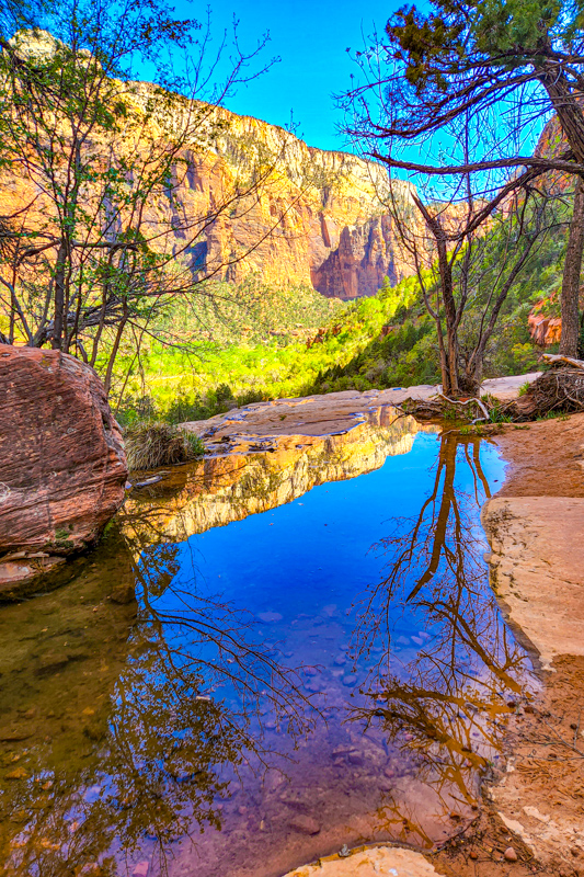 Middle Emerald Pool