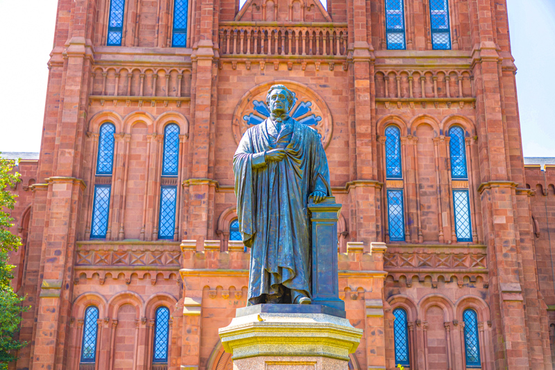 Joseph Henry Statue