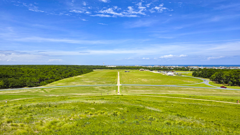 Vue de Wright Brothers Monument