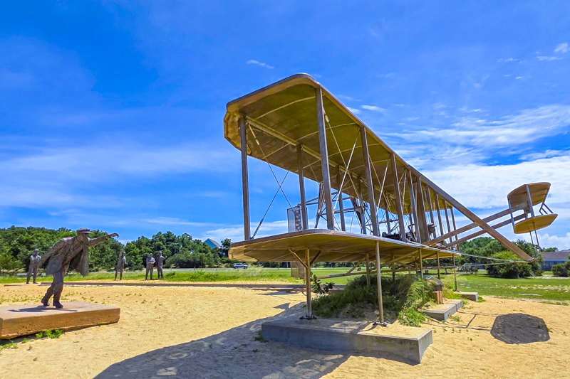 1903 Commemorative Sculpture