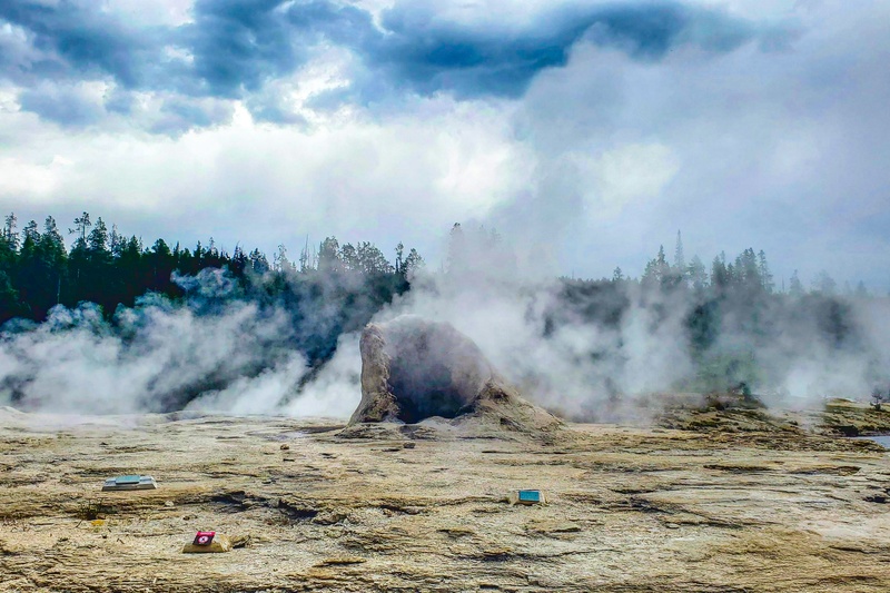Giant Geyser