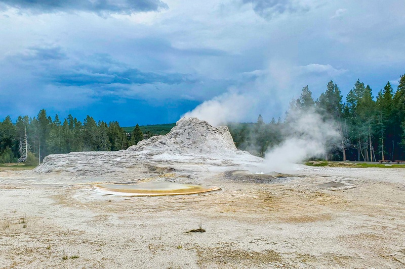 Castle Geyser