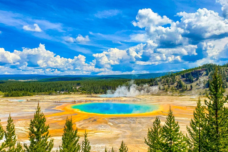 Grand Prismatic Spring Overlook