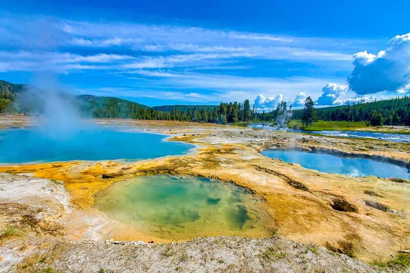 Black Diamond Pool & Black Opal Pool