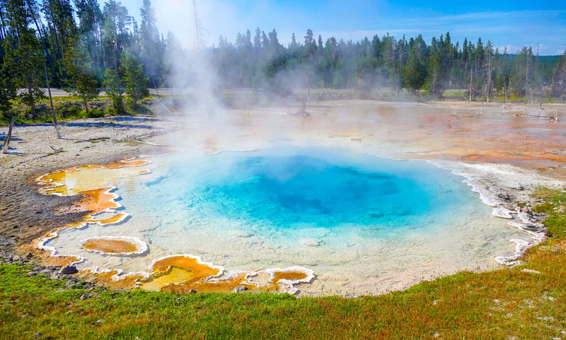 Silop Spring Silex Spring - Yellowstone National Park - 444