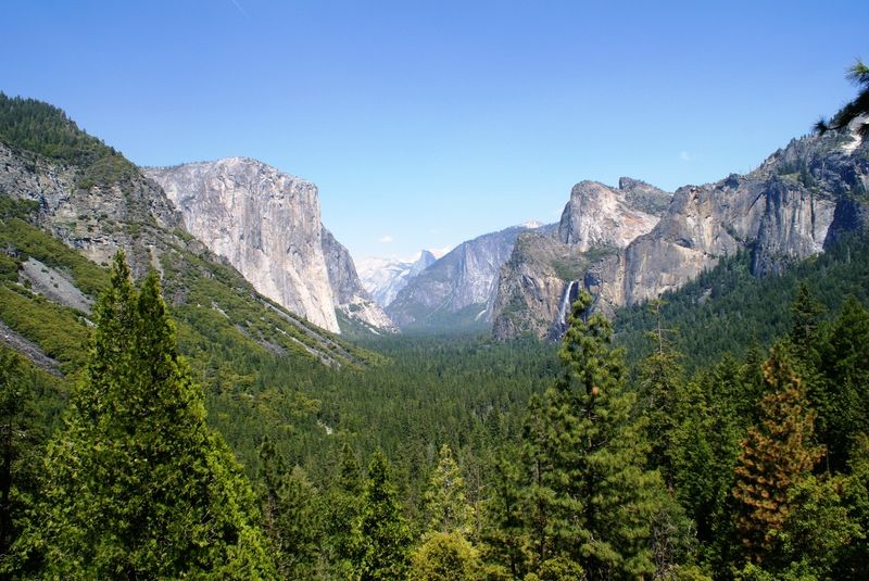 Tunnel View