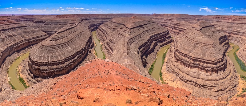 Goosenecks Overlook