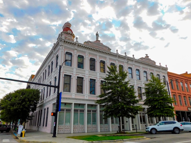 Steiner & Lobman Block