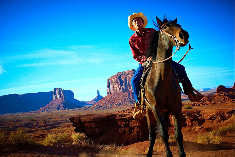 Balade à cheval à Monument Valley